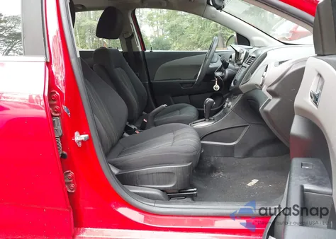 2016 Chevrolet Sonic Lt Auto from USA, damaged, VIN 1G1JC6SB8G4102543